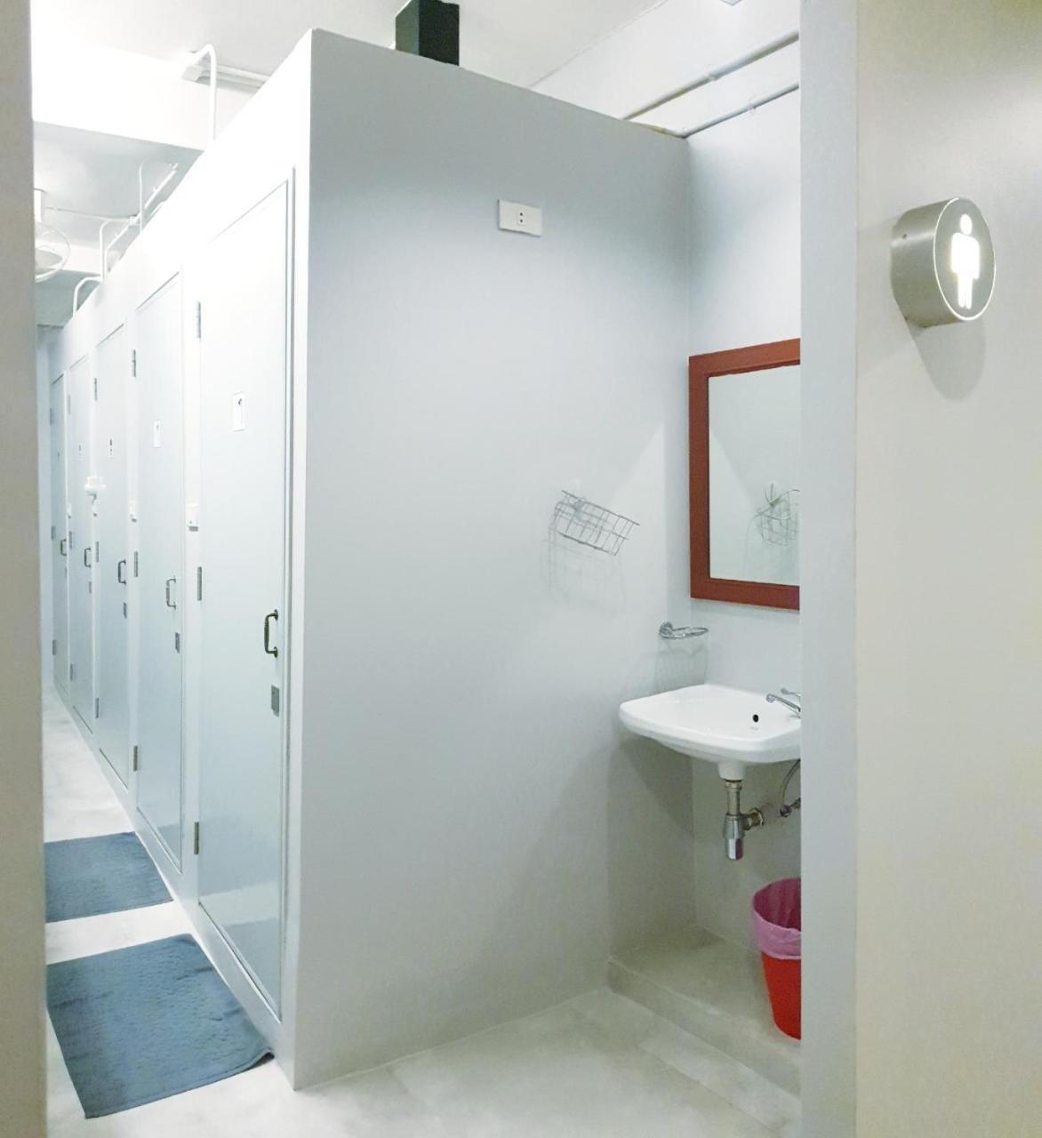 Cooper Hostel Bangkok Ngoại thất bức ảnh