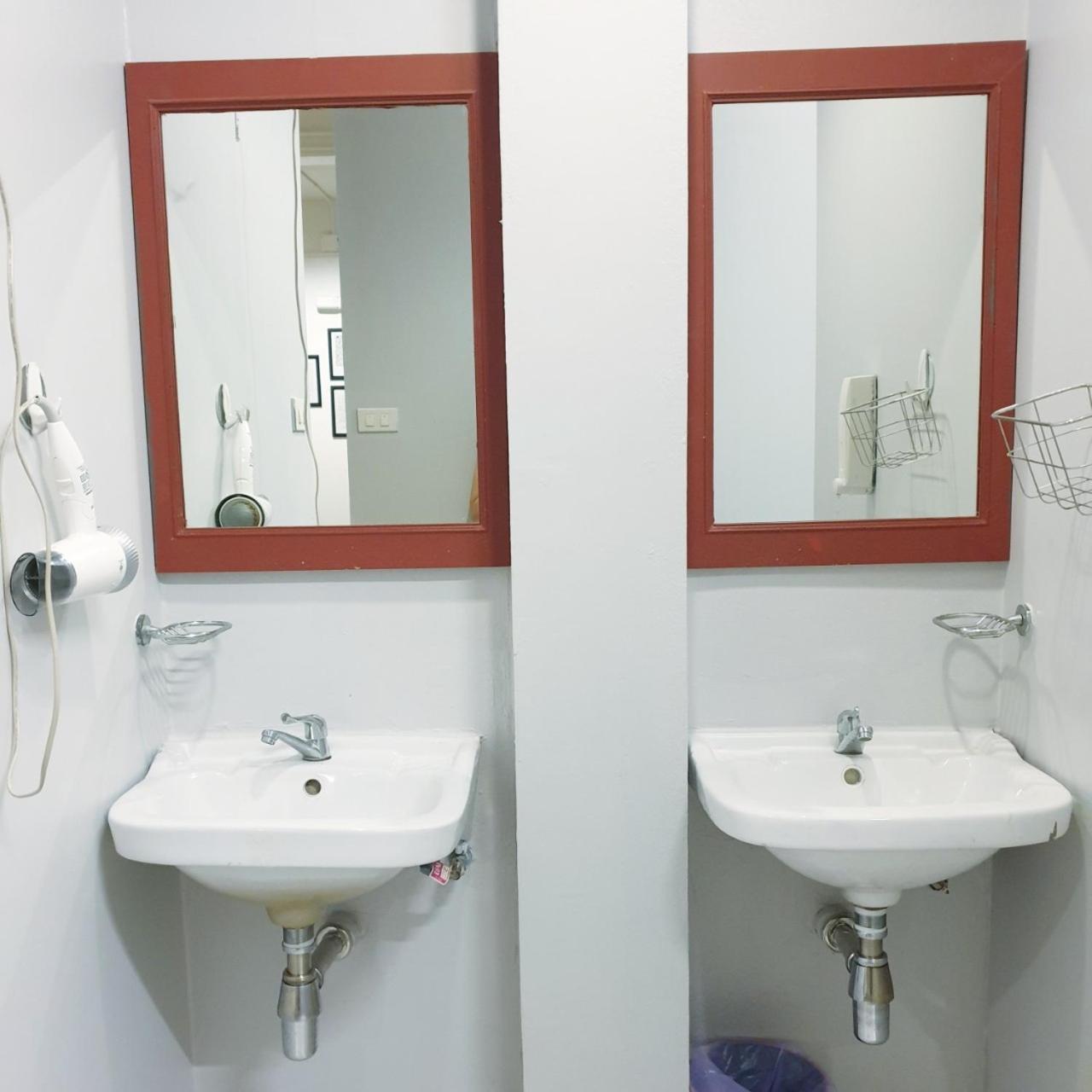 Cooper Hostel Bangkok Ngoại thất bức ảnh