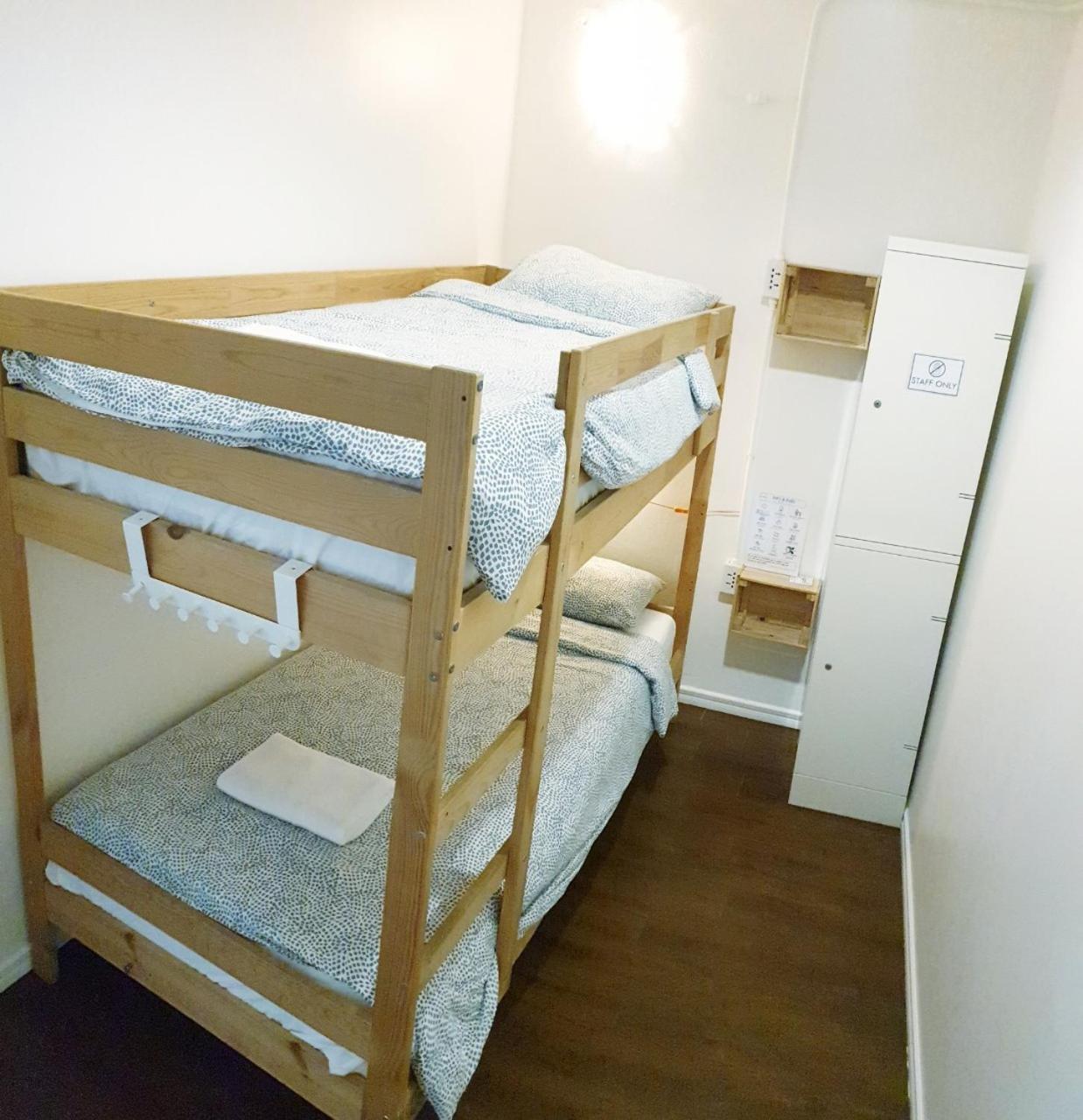 Cooper Hostel Bangkok Ngoại thất bức ảnh