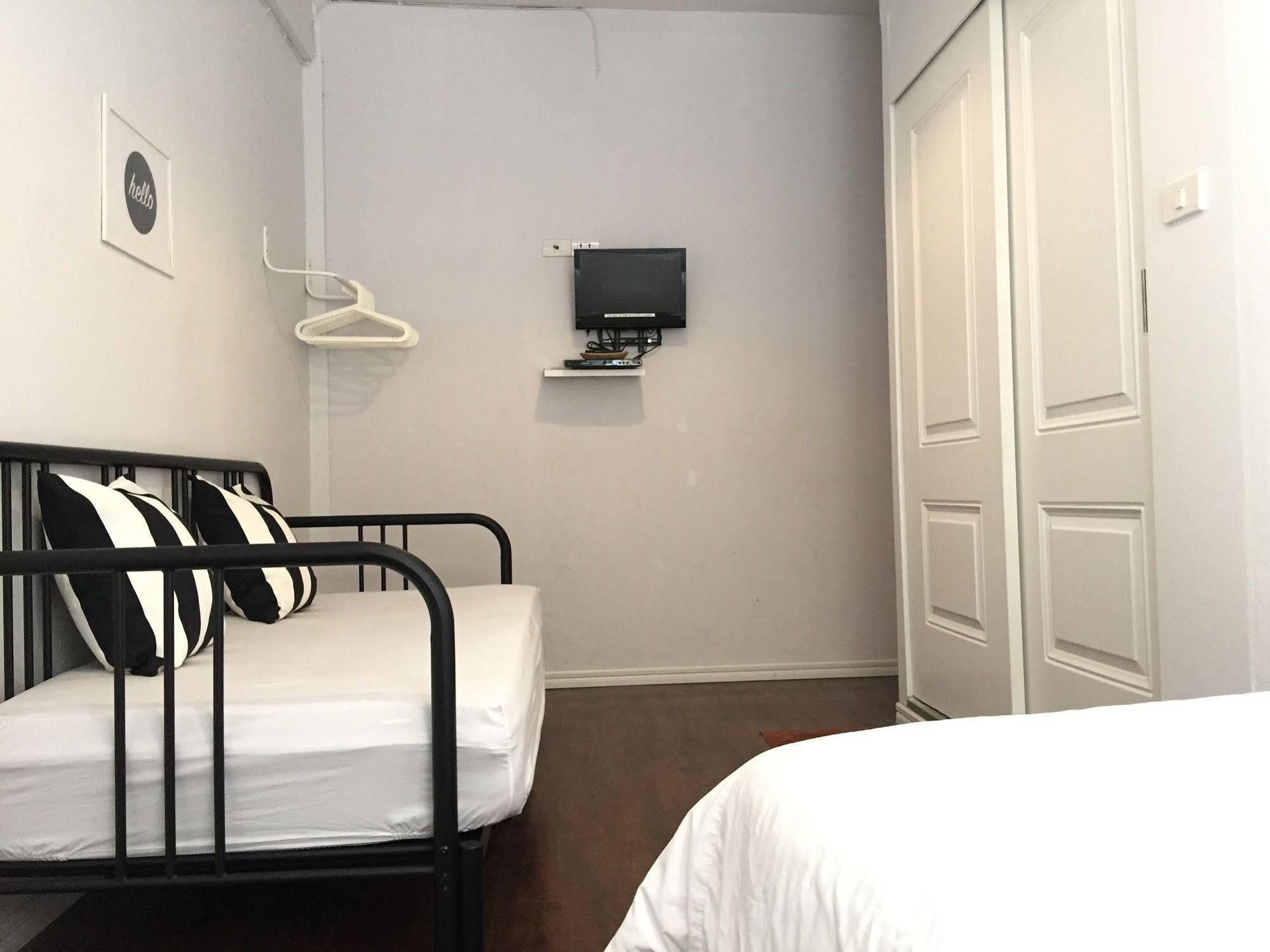 Cooper Hostel Bangkok Ngoại thất bức ảnh